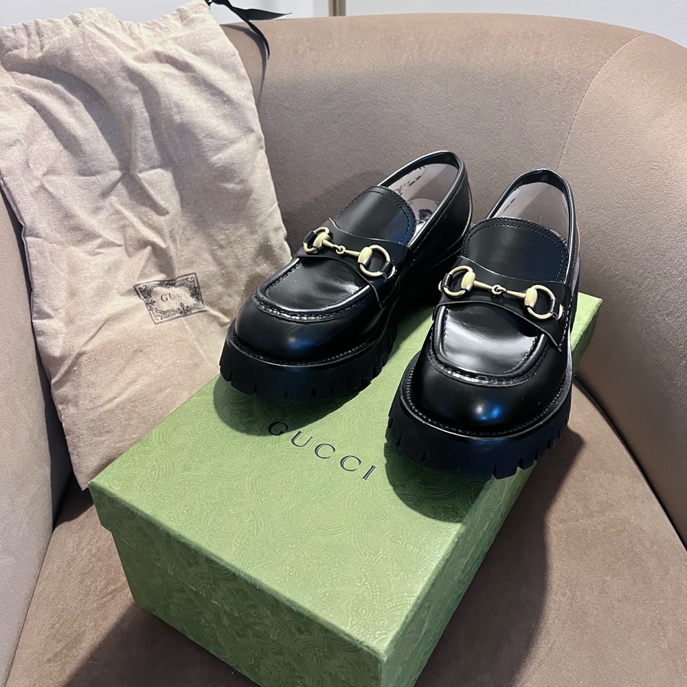 Gucci Black Leather Loafers with Gold Hardware